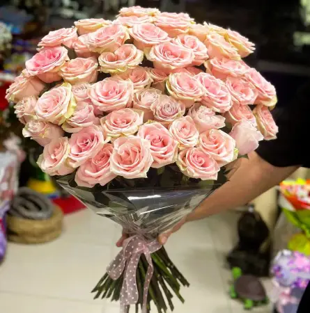 Букет из 45 розовых роз